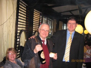 164809_188838454464580_100000152808443_795786_6475263_n