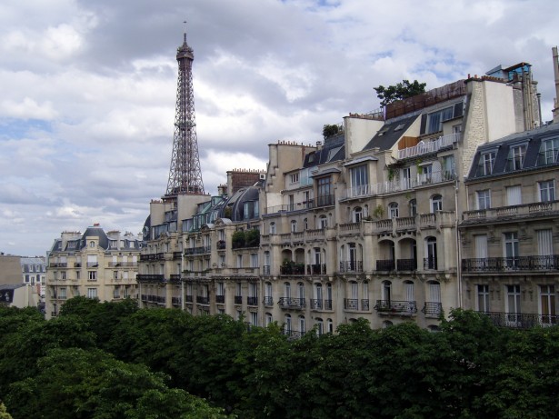 eiffel-tower-1402421198BiR