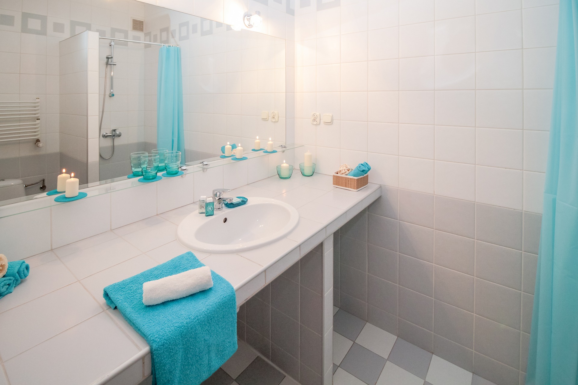 bathroom-blue